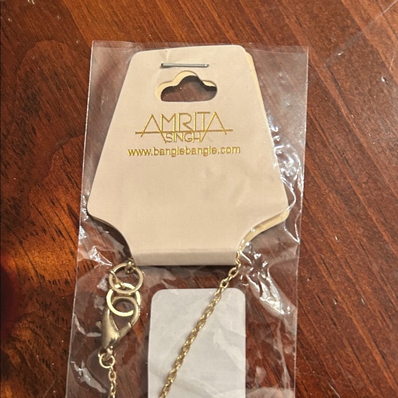 Amrita Singh Gold and Black Floral Necklace - Picture 4 of 8